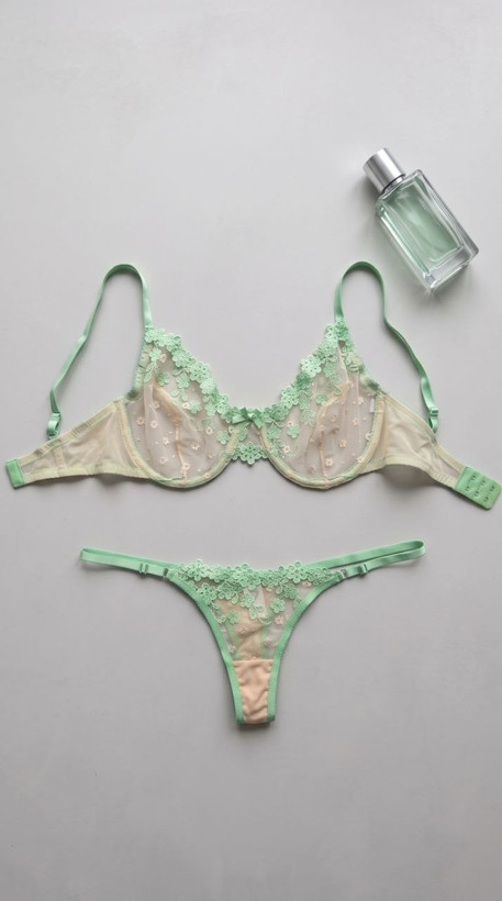 ست شورت و سوتین توری لمون
